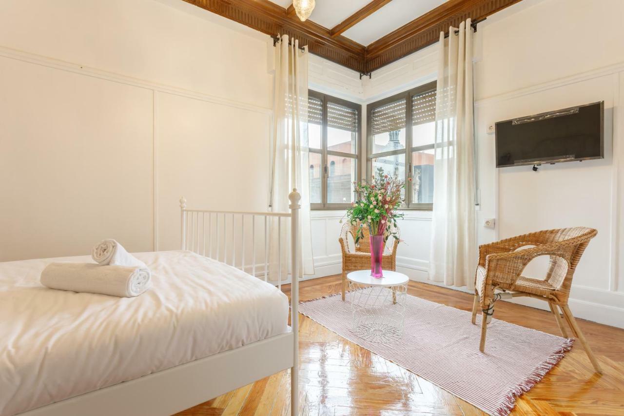 Urban Rooms Habitaciones Con Wifi Y Smart Tv Bilbao Kültér fotó